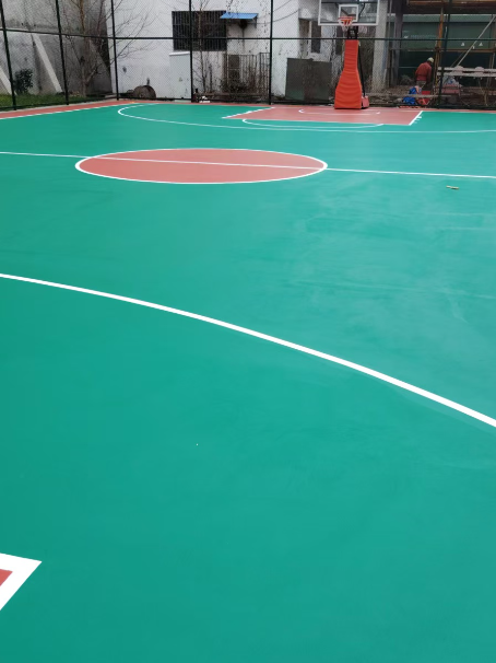 四川 球场长期使用易出现地面开裂